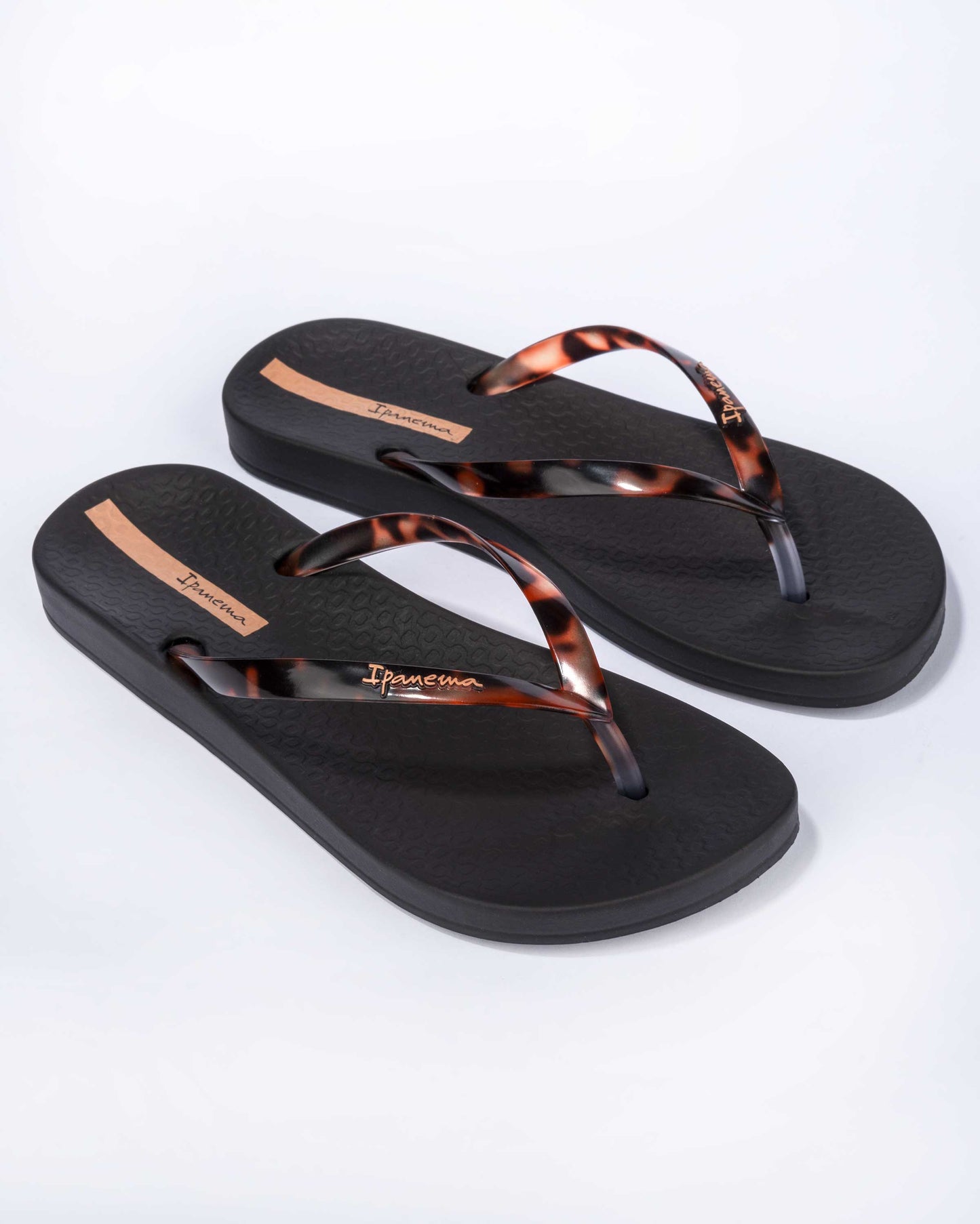 Ipanema Anatomical Connect Flip Flop - Black and Tortoiseshell