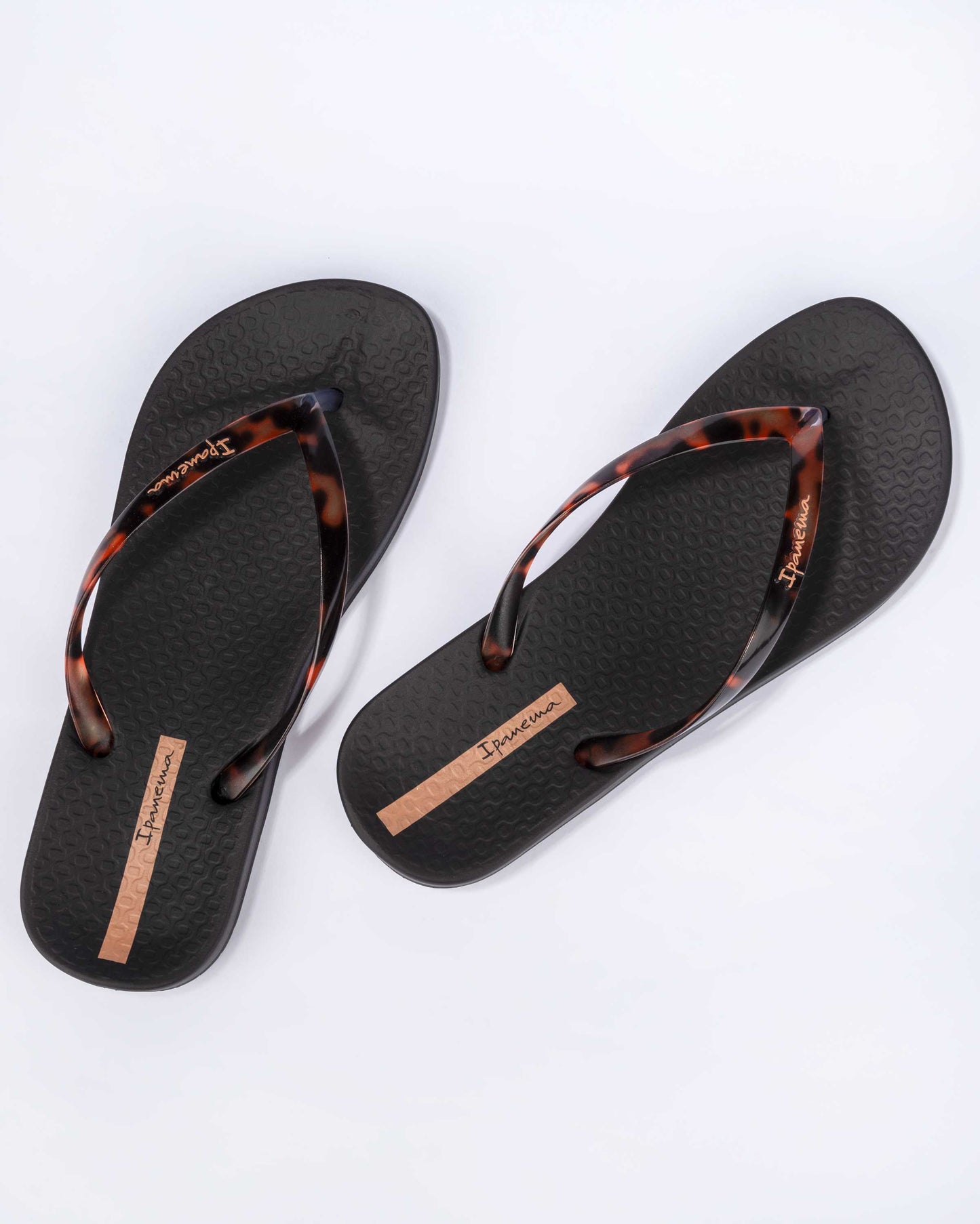 Ipanema Anatomical Connect Flip Flop - Black and Tortoiseshell