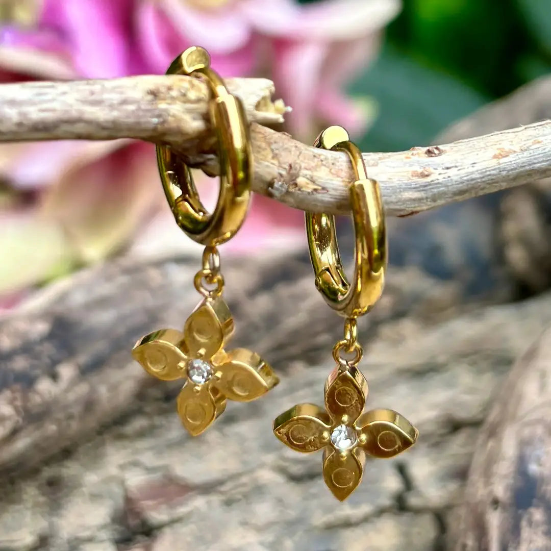 Ocean Ripples Cubic Zirconia Clover Huggie Earrings