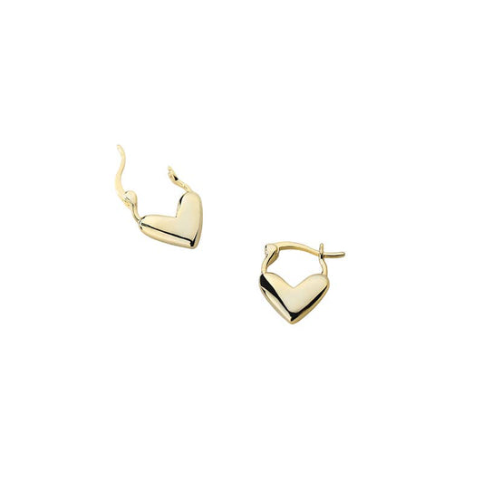 Gold heart charm huggie earring with 18kt gold-plated brass and 14mm width