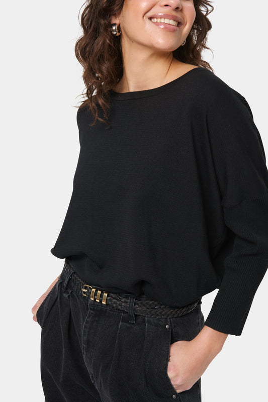 Saint Tropez Mila Round Neck Pullover in Kentucky Blue, Black and Atmos Melange with a classic round neck and relaxed fit.