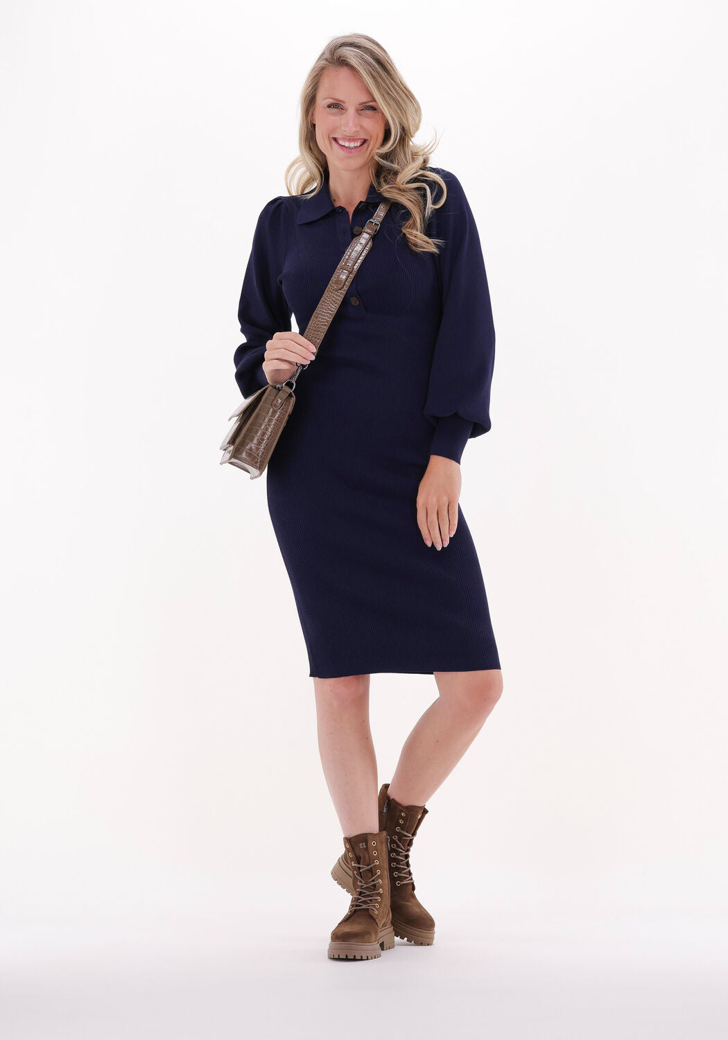 Cocoa is offering a sale on a variety of items, including tops, bottoms, and accessories. Featured brands include InWear, French Connection, Part Two, and Soaked in Luxury, with discounts of up to 50% on select merchandise.