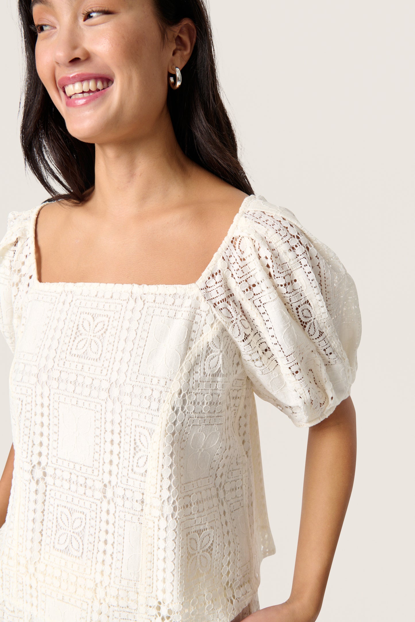 Soaked in Luxury Coopelia Blouse- Whisper White