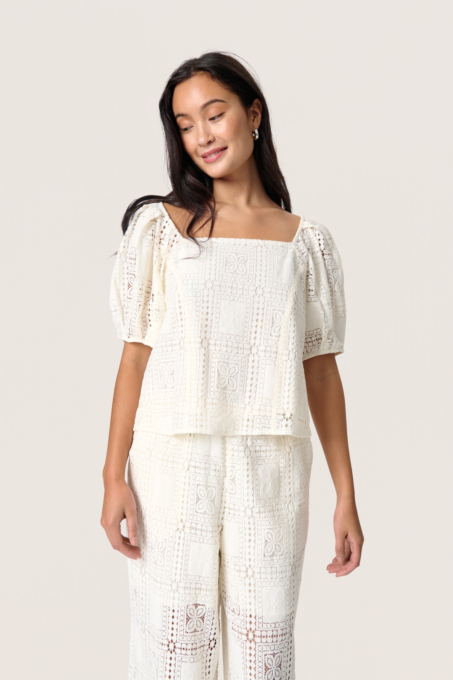 Soaked in Luxury Coopelia Blouse- Whisper White