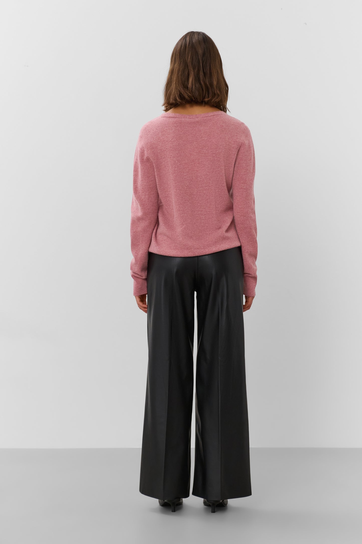 Soaked In Luxury Sida Seamless V-Neck Pullover - Mauvewood Melange