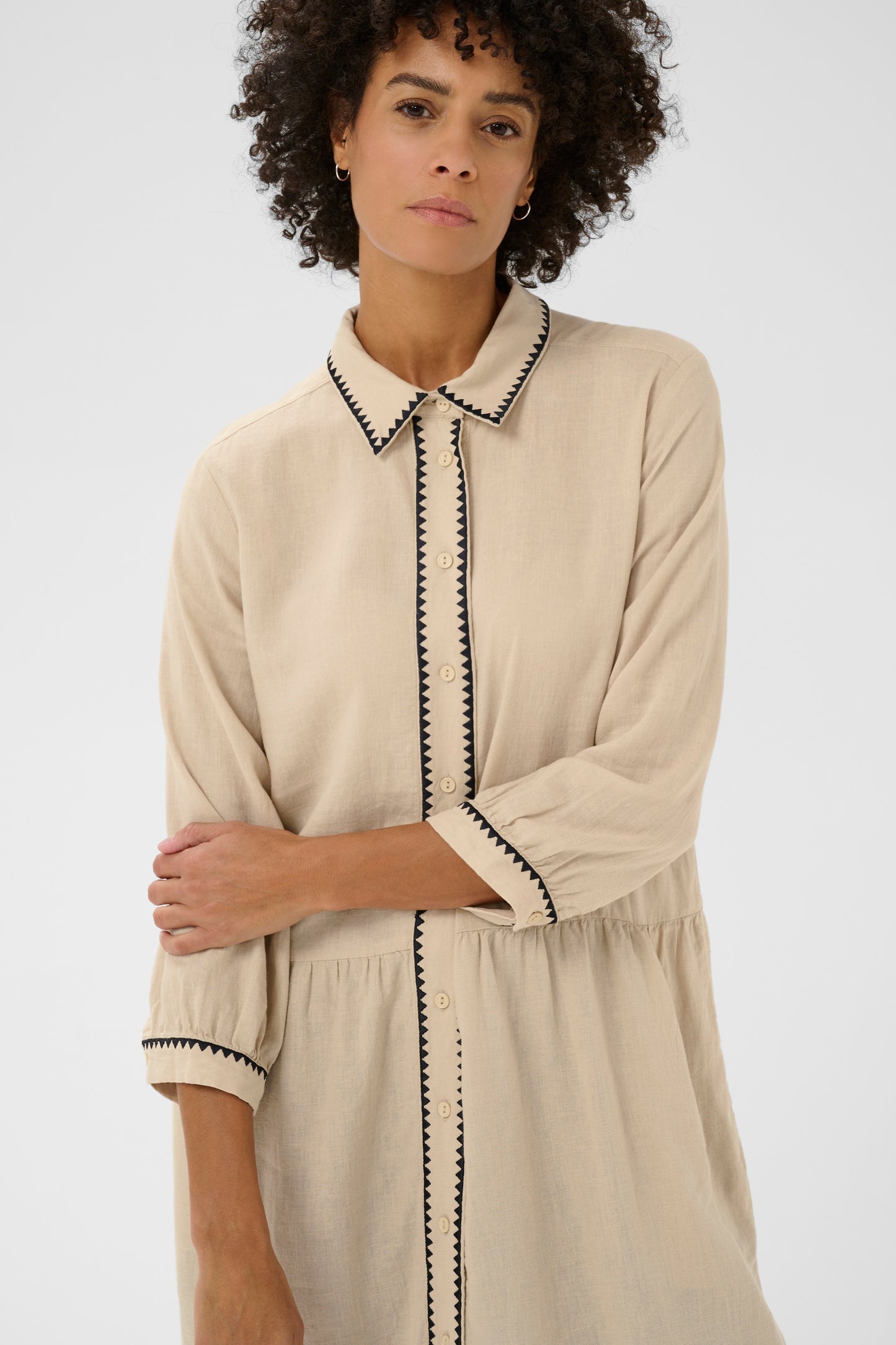 Part Two Alivia Linen Beige dress with black trim 