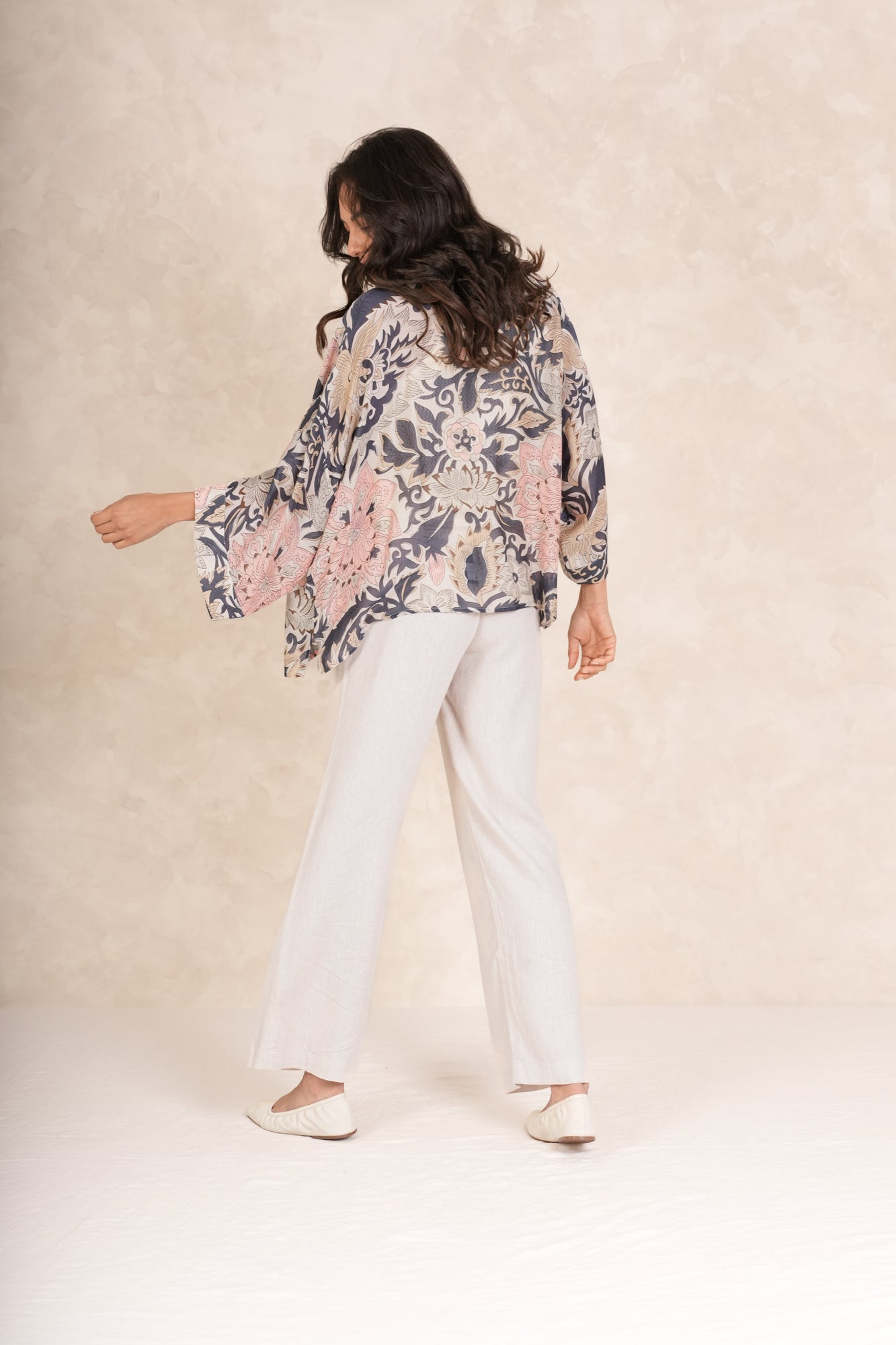 One Hundred Stars Kimono - Block Taupe