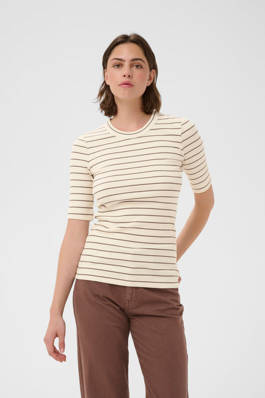 Inwear Dagnal T-shirt in vanilla with a brown stripe through it