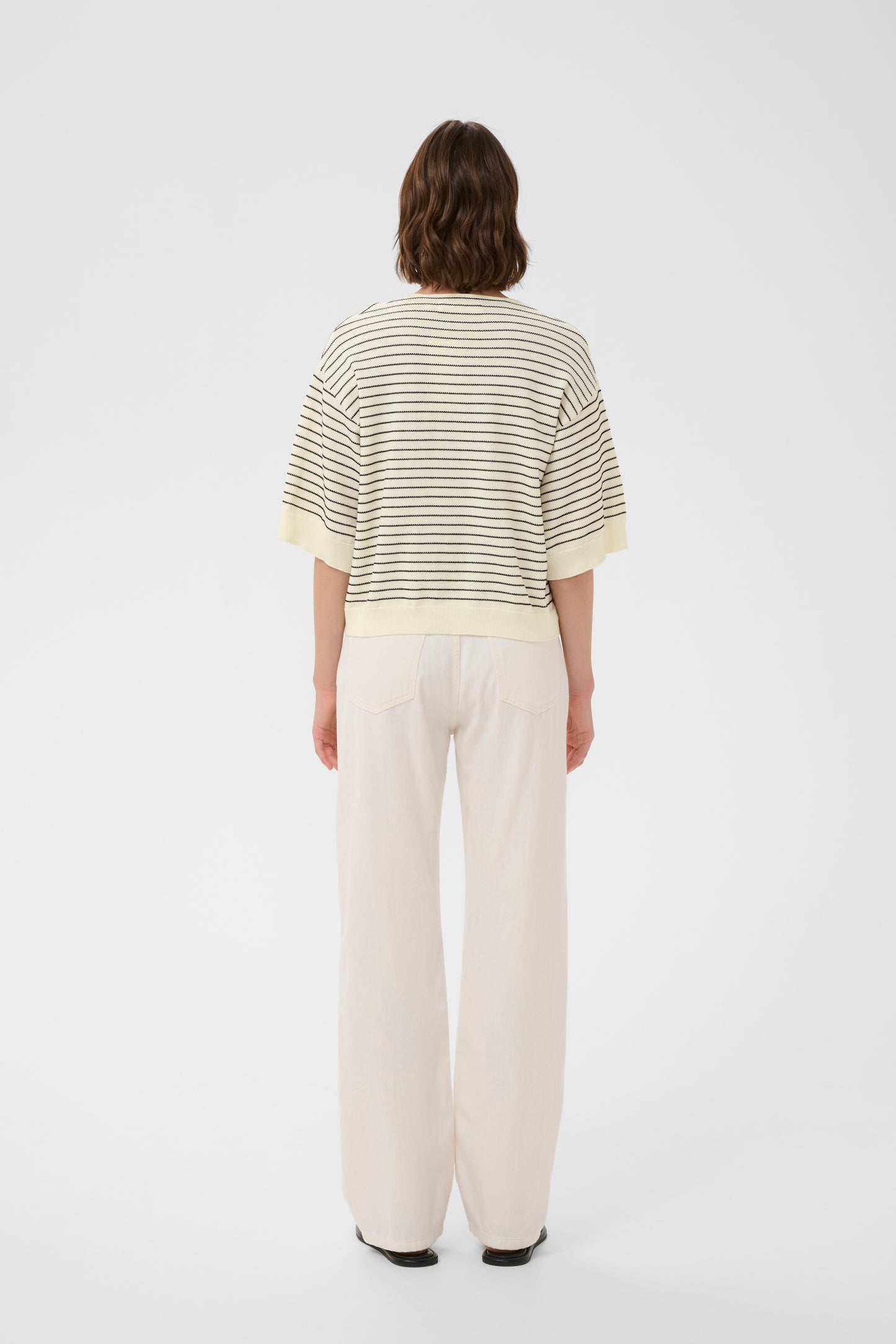 Dana Striped White/black short sleeved pullover