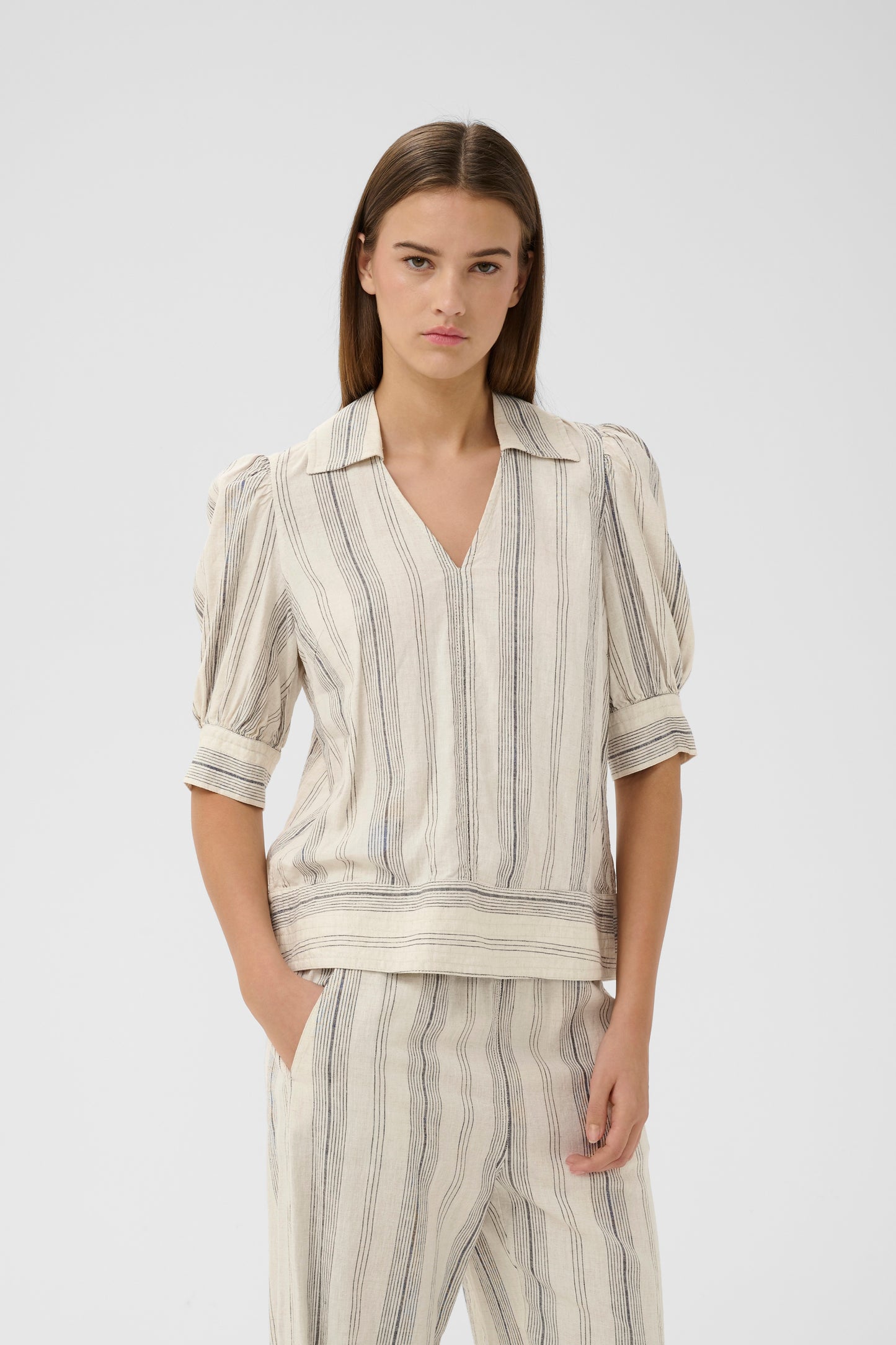 Inwear Matress Stripe blouse with puff sleeves on a model