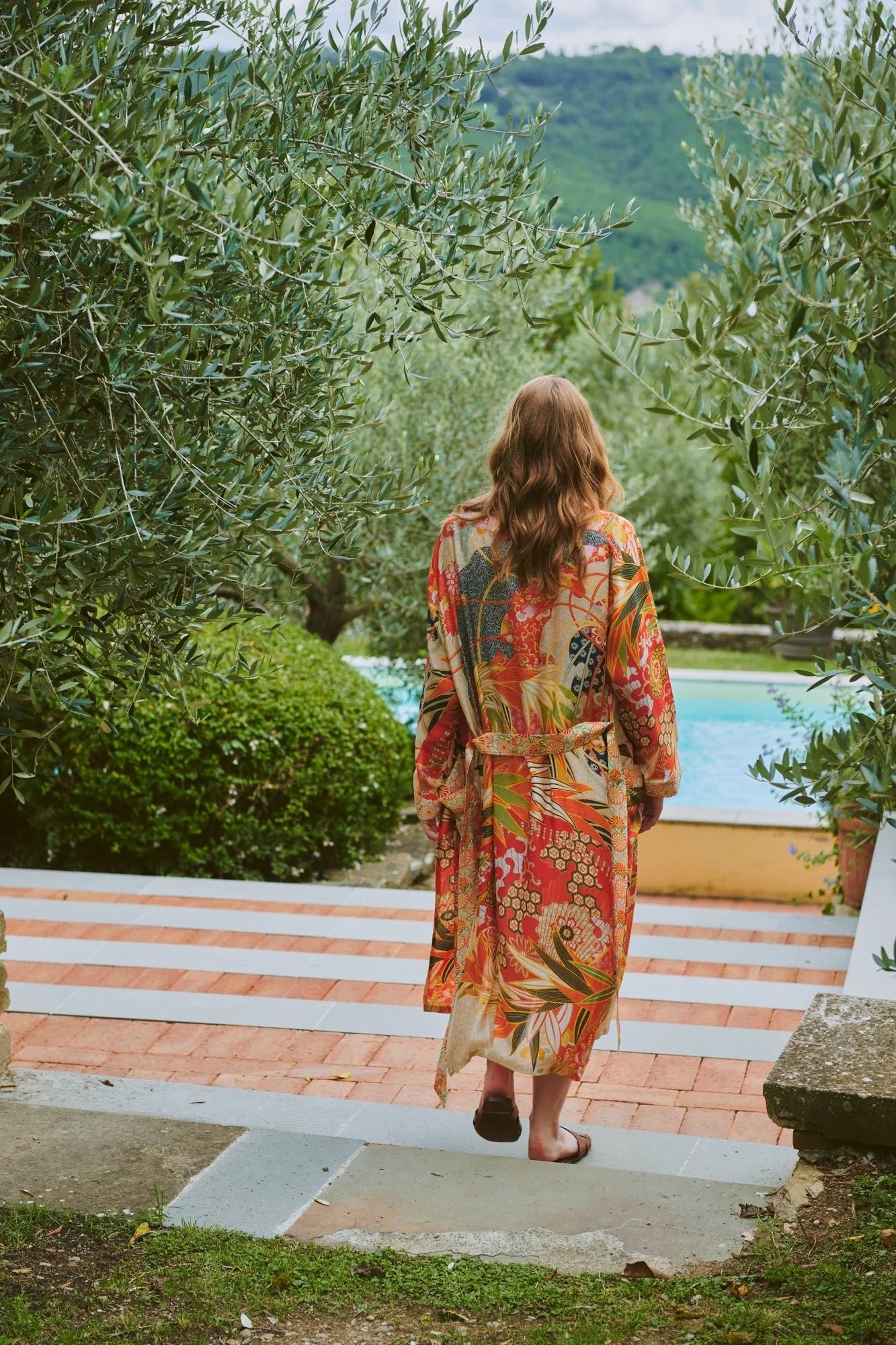 One Hundred Stars Fans Scarlet Gown full length fan print