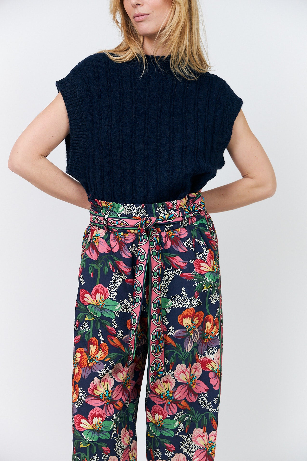 Lollys Laundry Finn Knit Vest in Dark Navy with textured knit design.