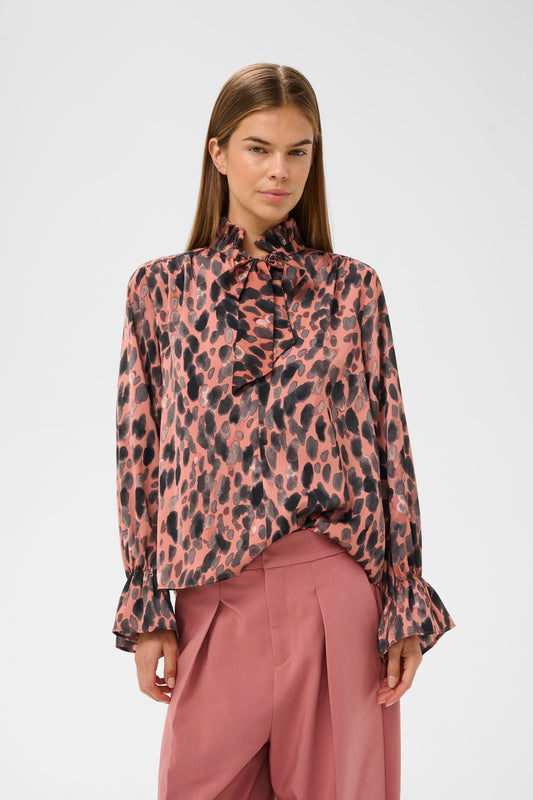 Woman wearing the InWear Gracie Printed Pink and Grey Abstract print blouse