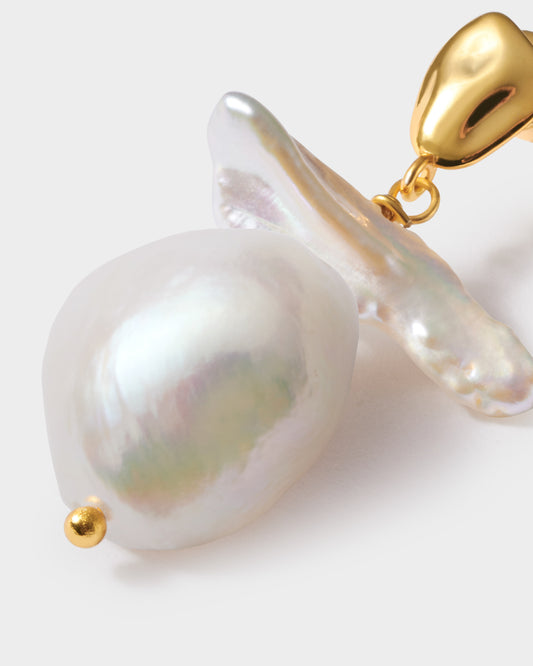 Katie Loxton Sol Pearl Earrings