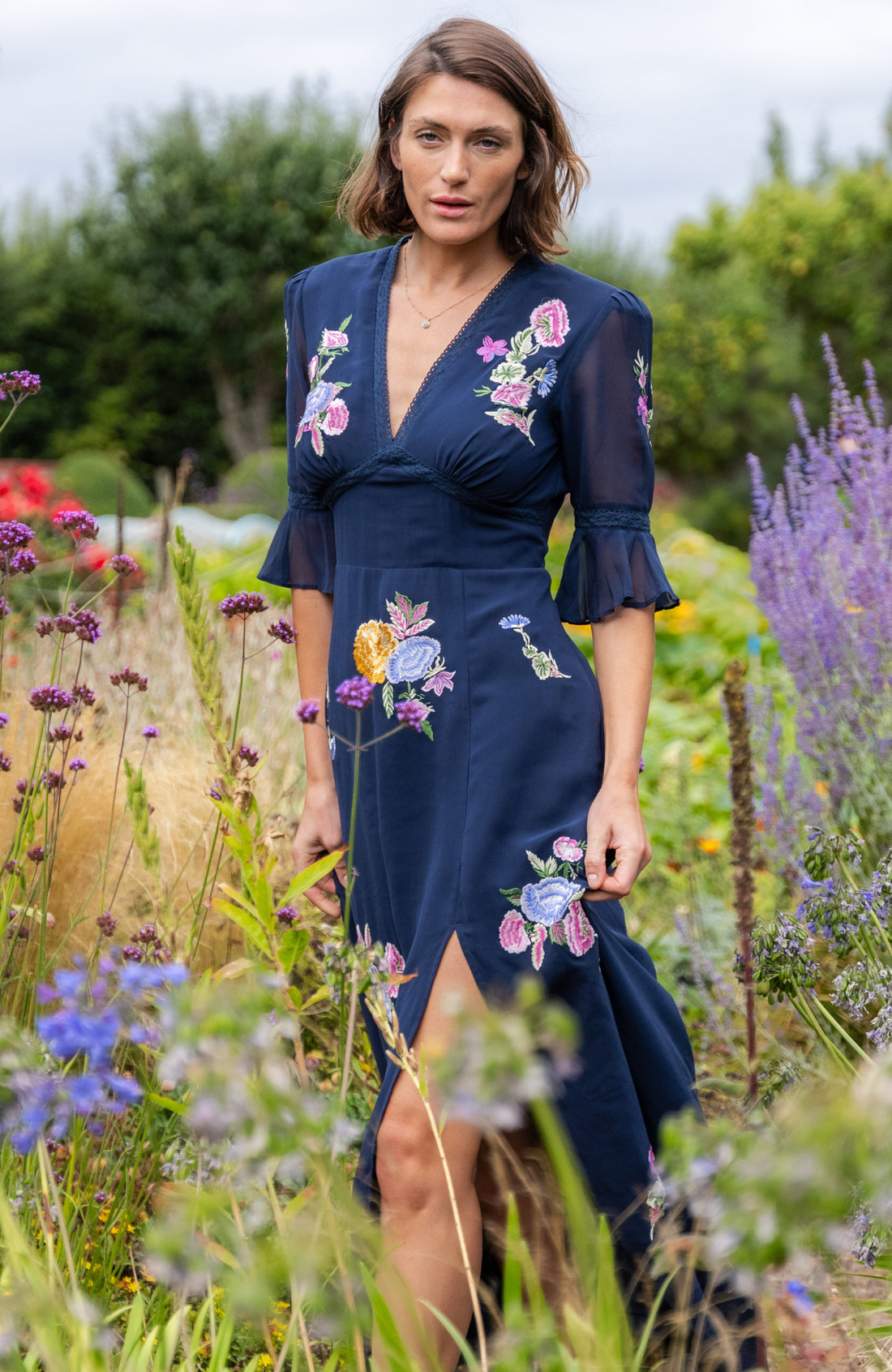 Hope & Ivy Kyra Embroidered Maxi Dress navy open back