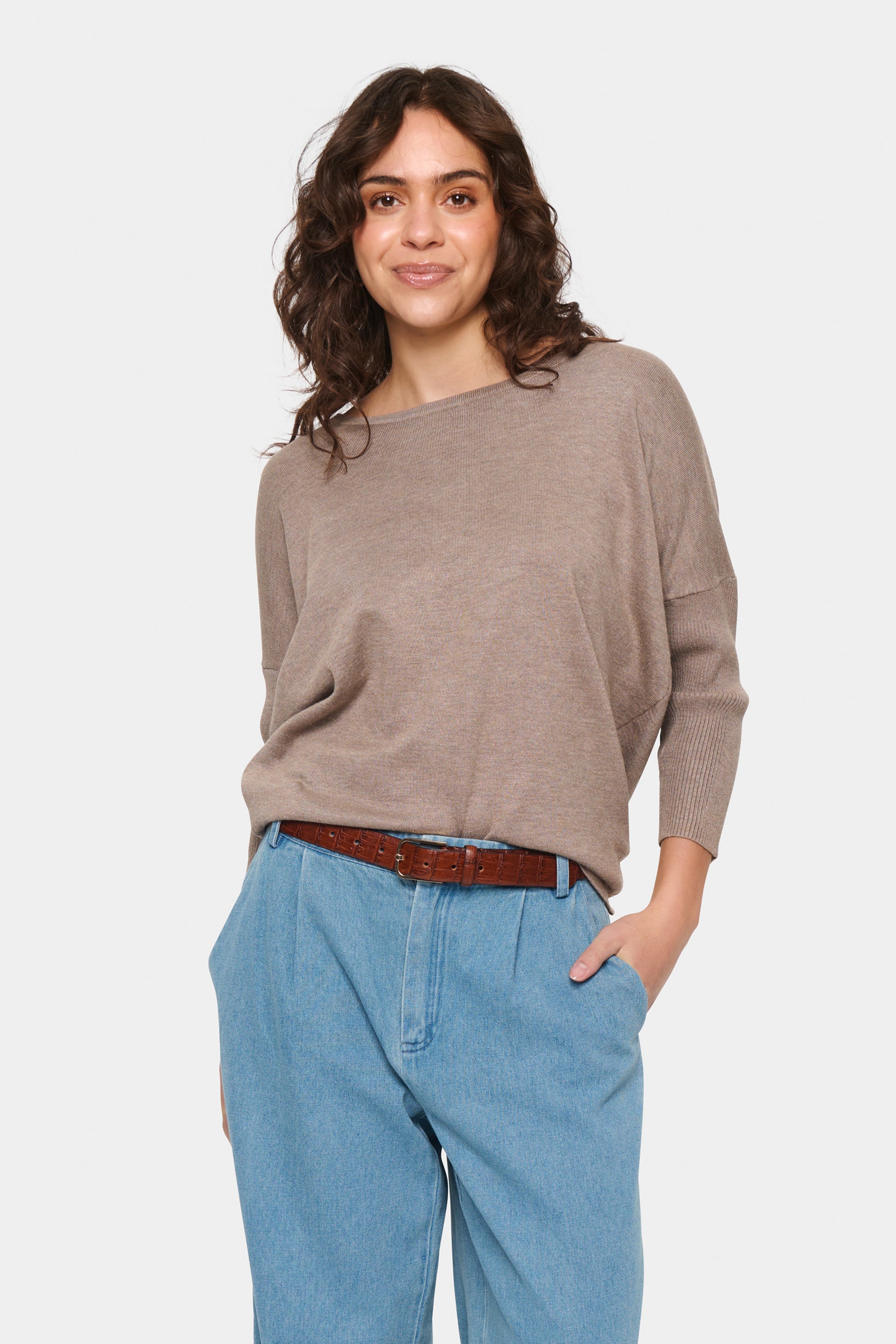 Saint Tropez Mila Round Neck Pullover in Kentucky Blue, Black and Atmos Melange with a classic round neck and relaxed fit.