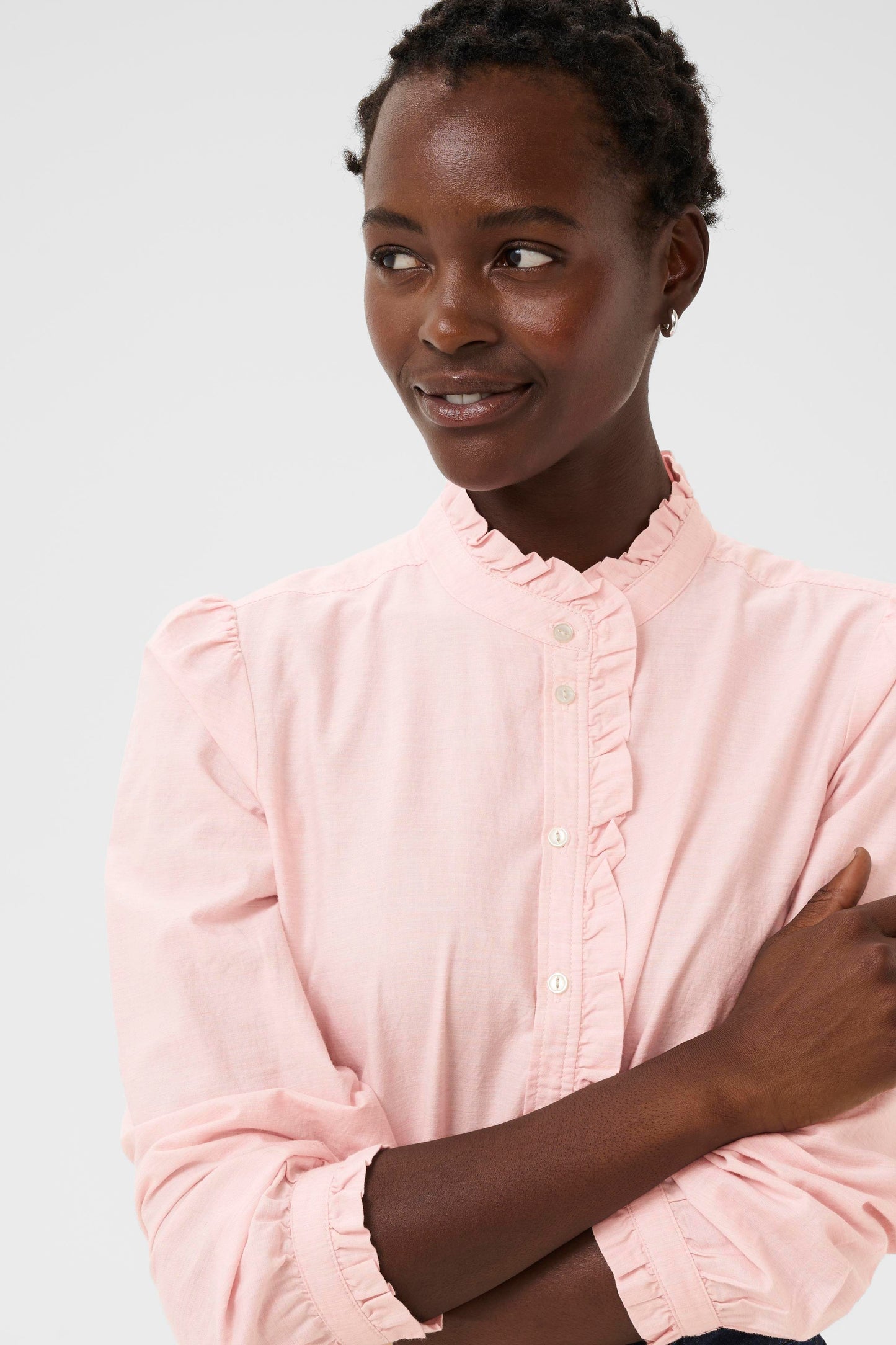 Woman Wearing the Part Two Rose Pink Glessia Cotton Blouse 