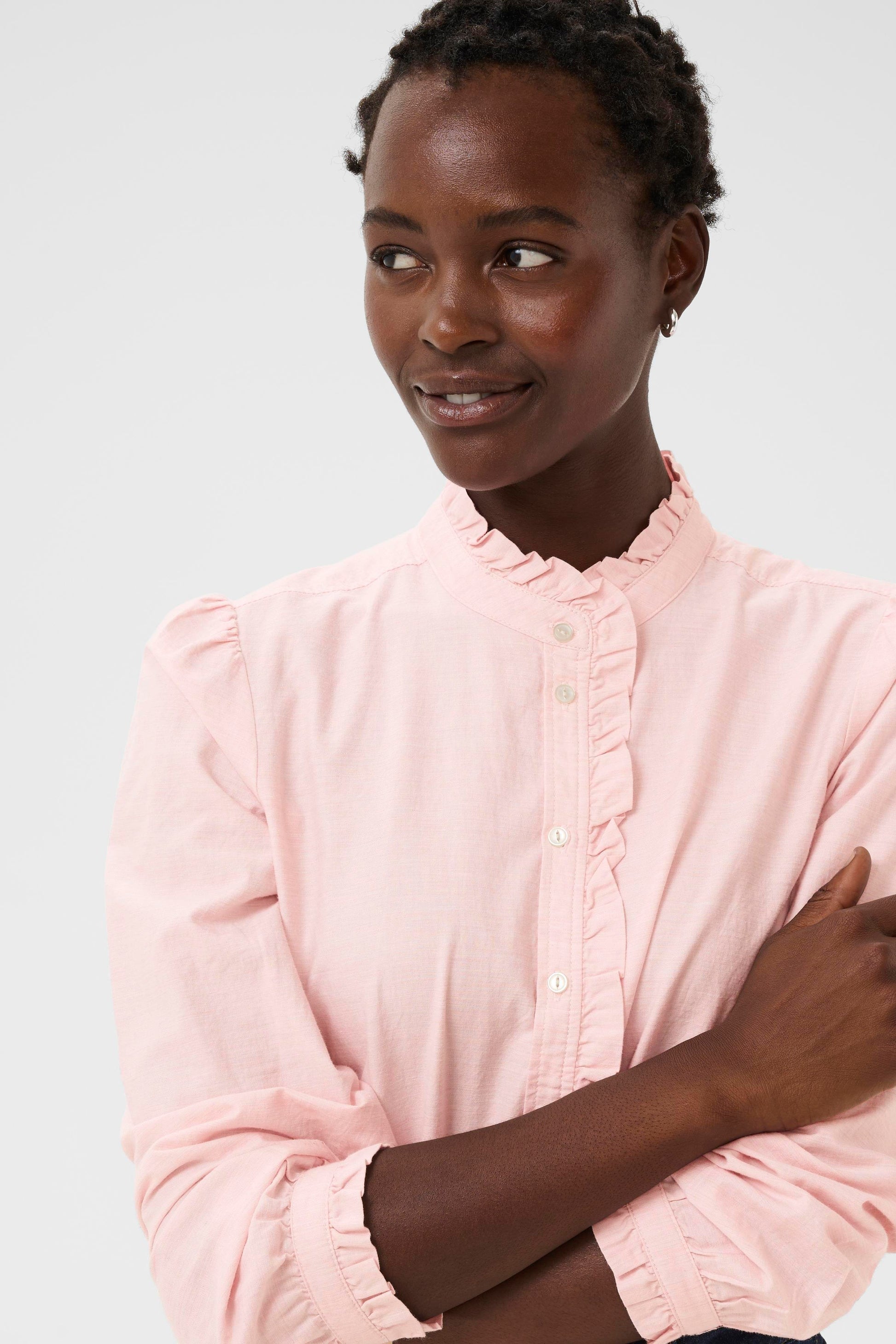 Woman Wearing the Part Two Rose Pink Glessia Cotton Blouse 
