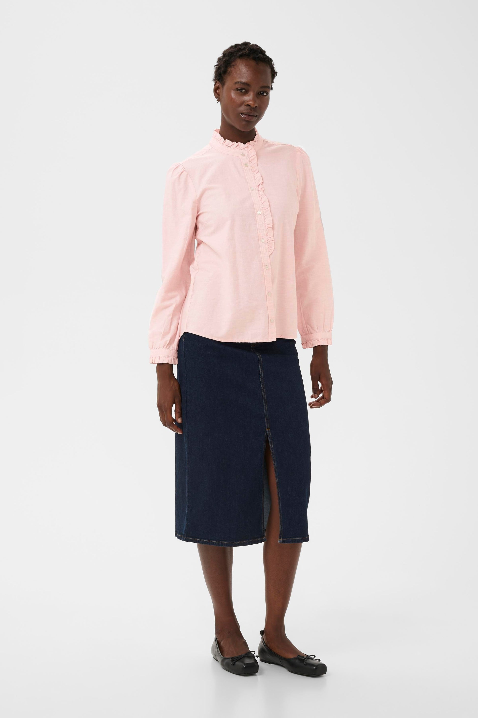 Woman Wearing the Part Two Rose Pink Glessia Cotton Blouse 