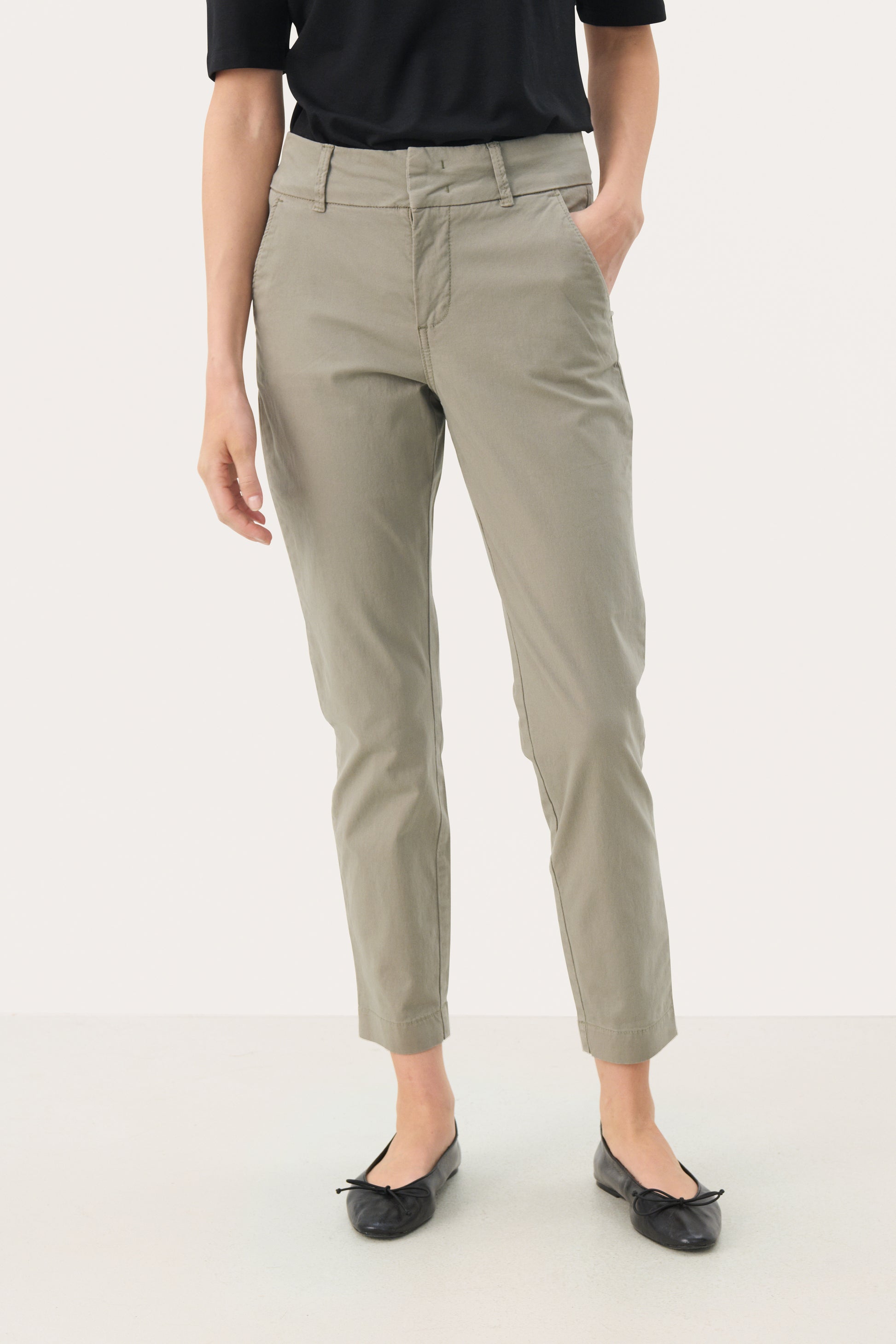  Part Two Soffys cropped trouser in vetiver green