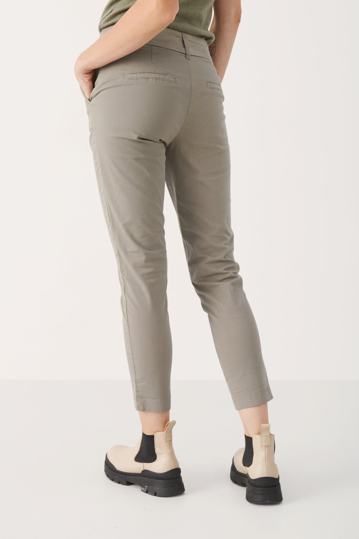  Part Two Soffys cropped trouser in vetiver green