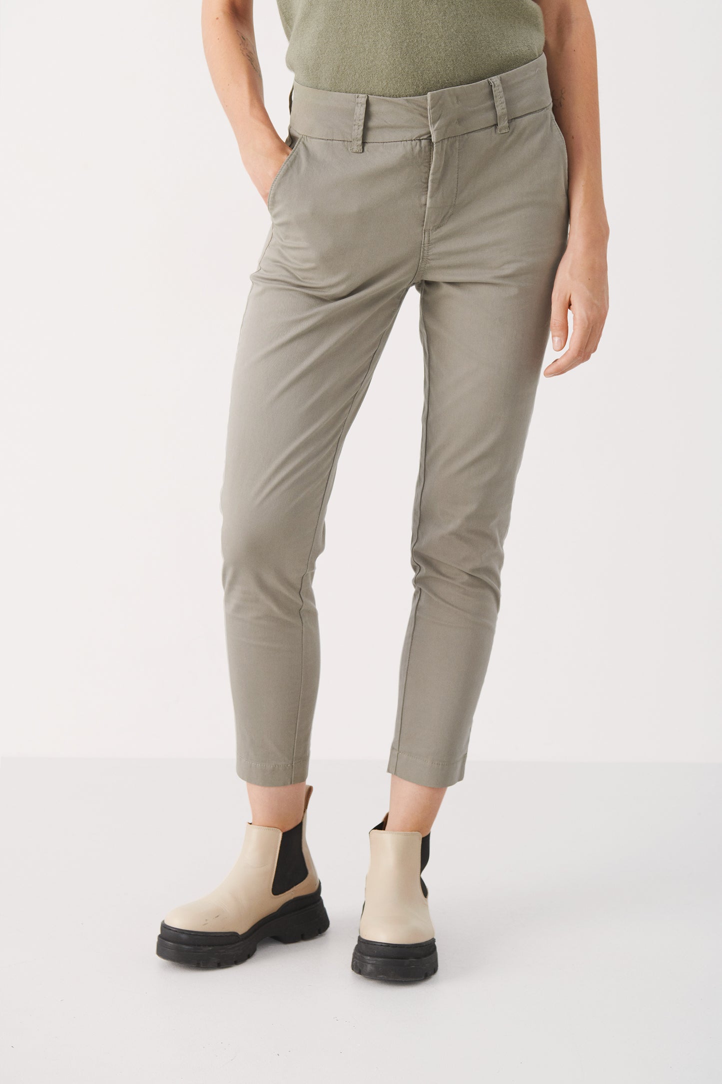 Woman wearing the Part Two Soffys cropped trouser in vetiver green