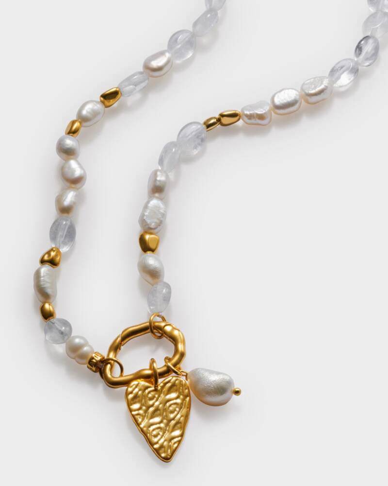 Pearla Solesi Necklace Close Up