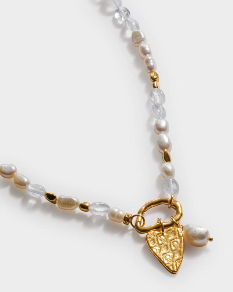 Pearla Solesi Necklace Close Up