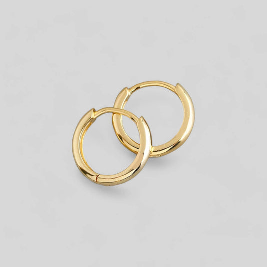 14mm simple gold-plated sterling silver hoop earring, lightweight and hypoallergenic.