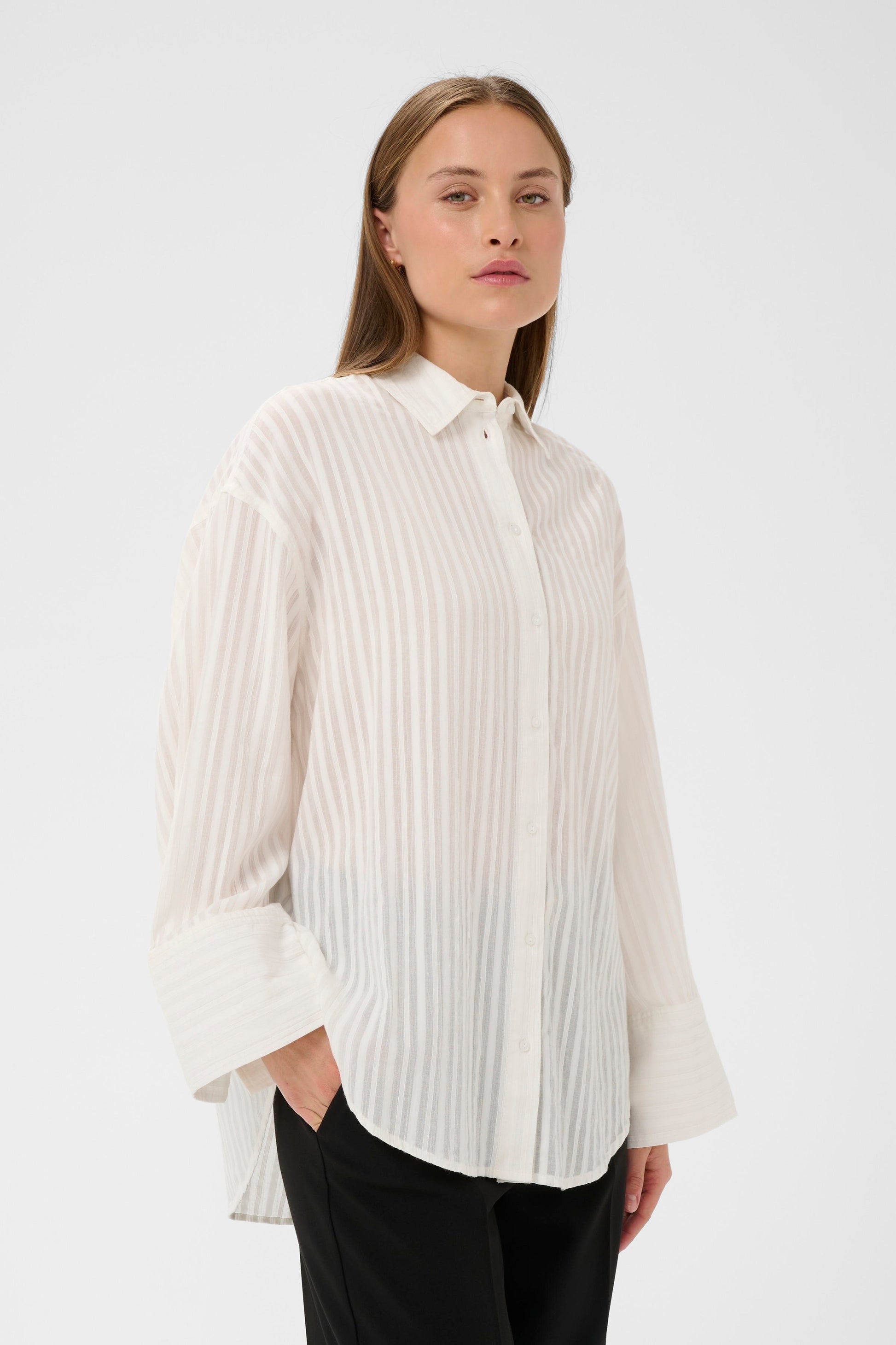 Soaked In Luxury Bianca White Striped Shirt
