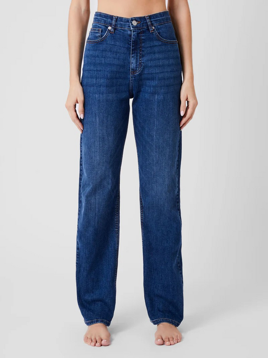 French Connection Toms straight leg denim jeans in Vintage wash with mid-rise fit