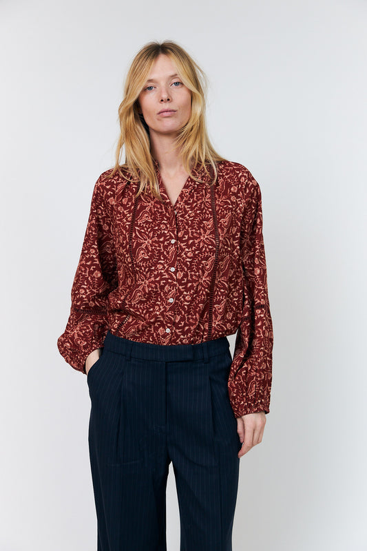 Lollys Laundry Vero Shirt in rust with paisley-inspired print and ladder trim detailing