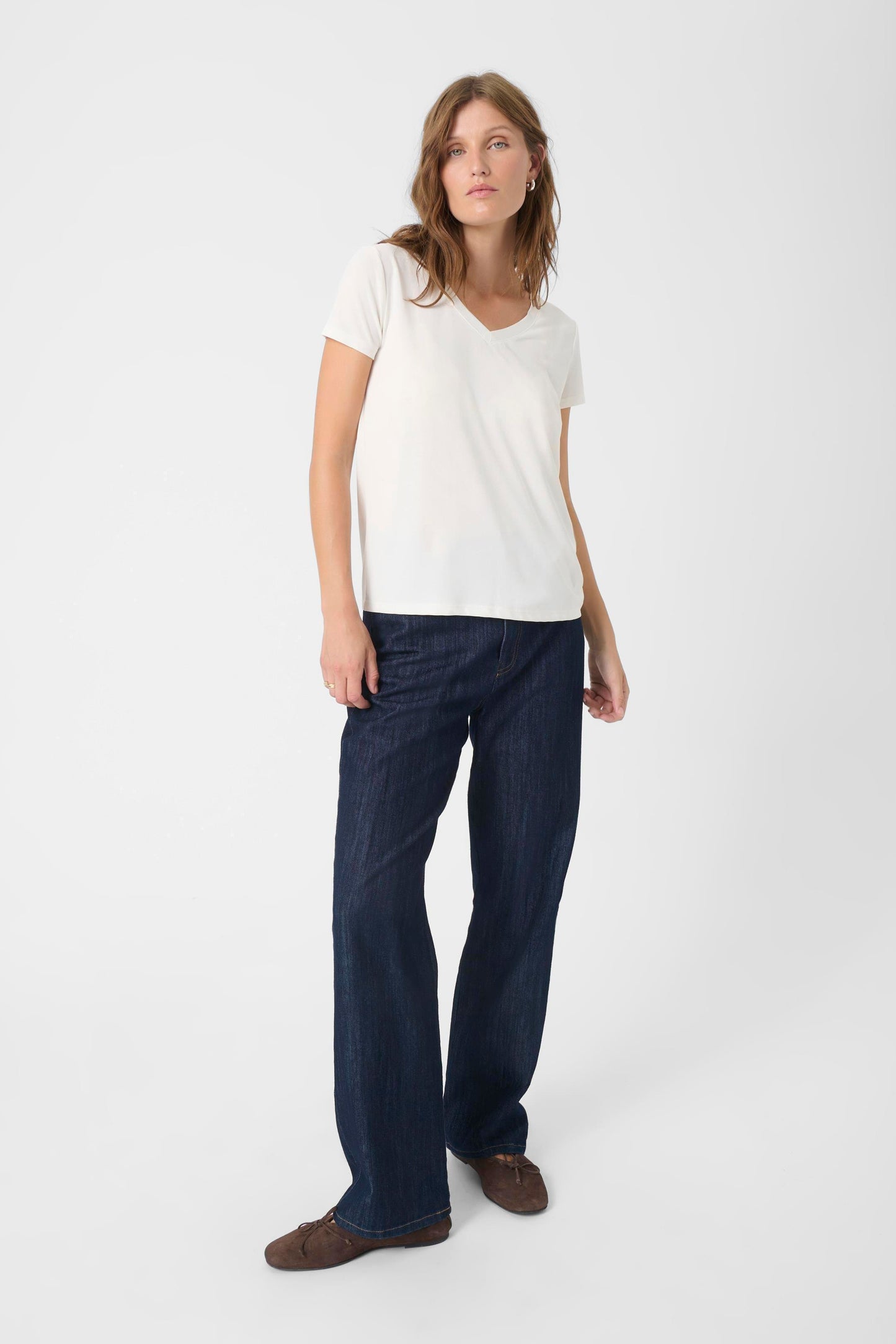 Soaked in Luxury Columbine V-Neck T-Shirt White