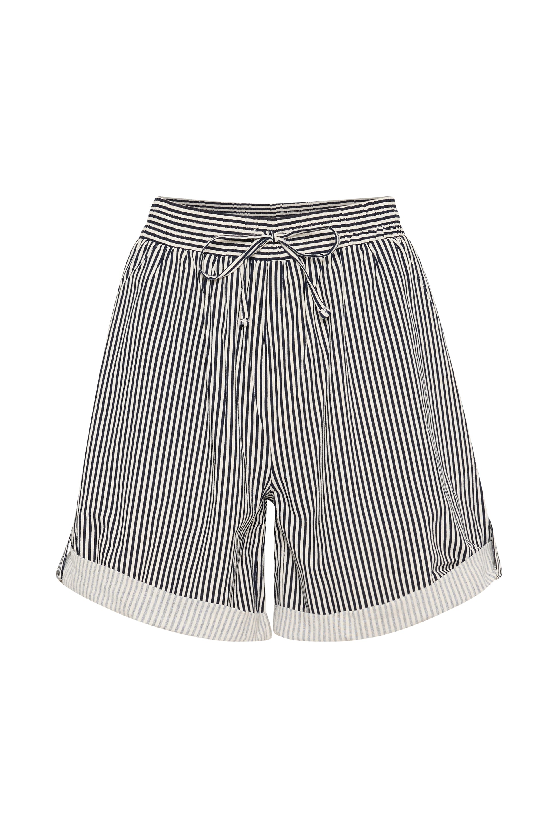 Woman wearing the Saint tropez black and white striped shorts.