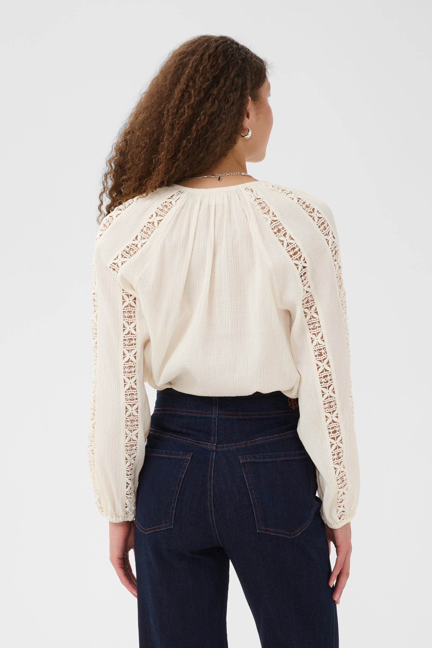 saint tropez skya blouse in ice with cut out detailing