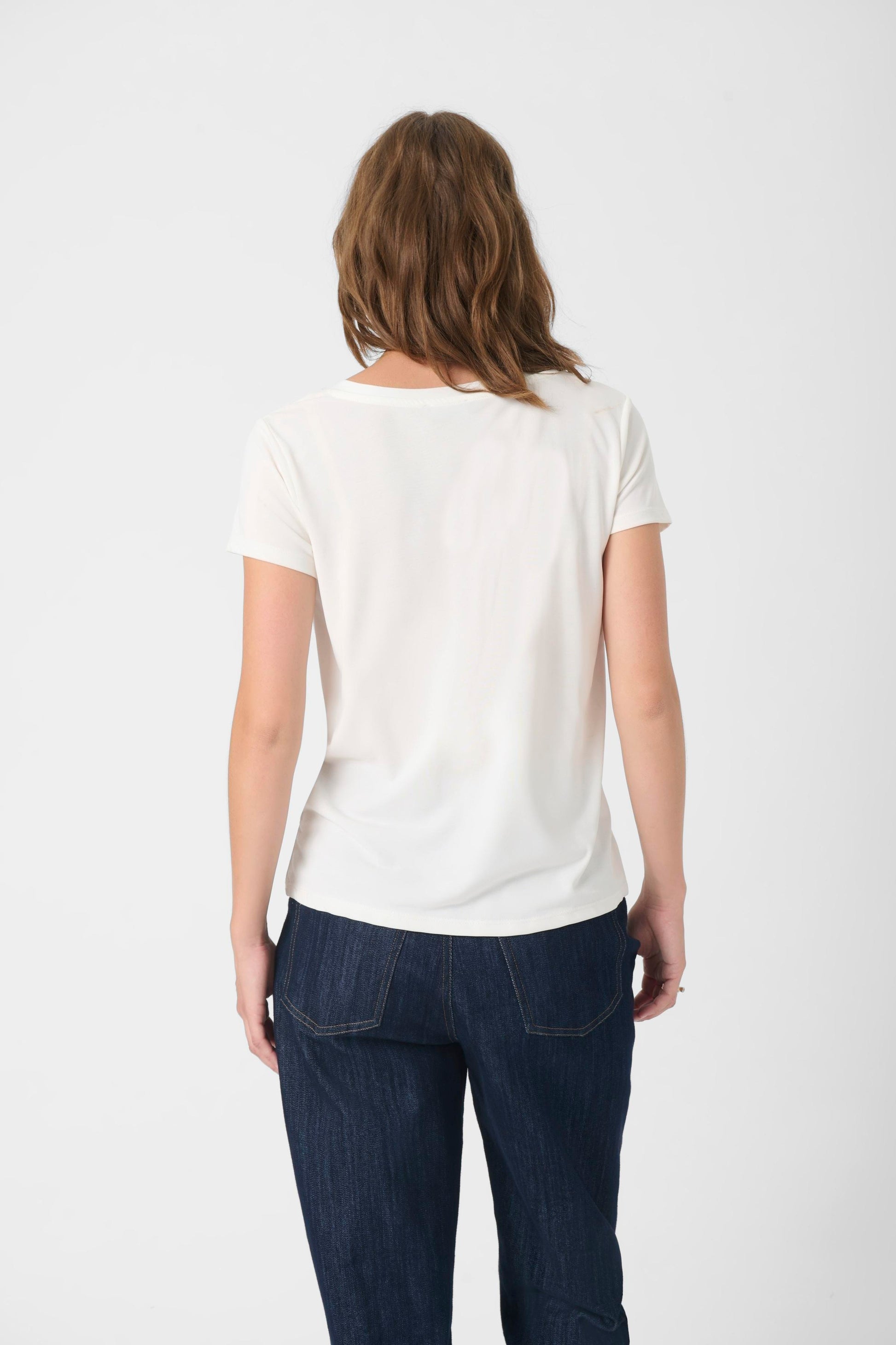 Soaked in Luxury Columbine V-Neck T-Shirt white