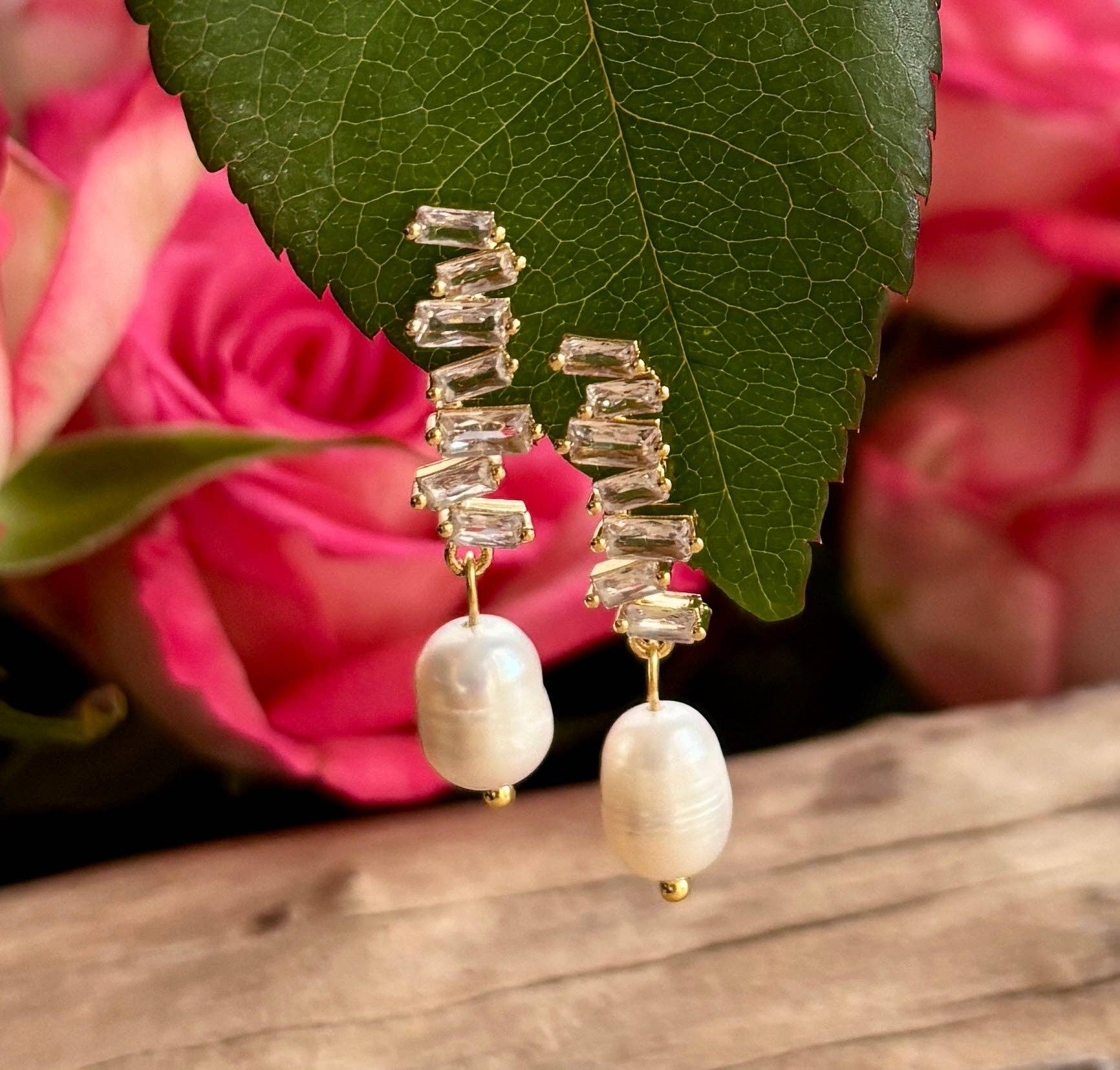 Ocean Ripples 14ct gold plated zig-zag earrings with cubic zirconia and freshwater pearl drops.